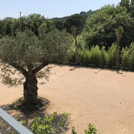 Windward Apartahotel